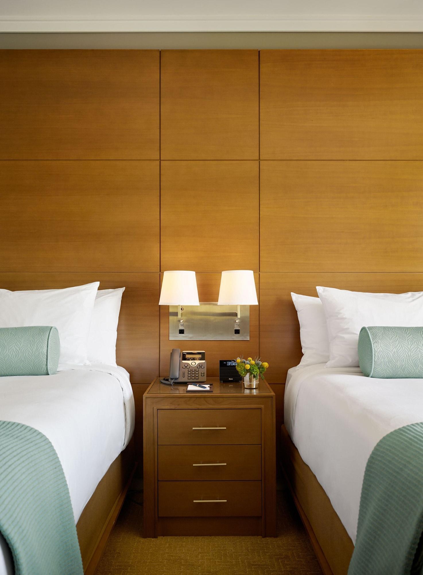 Ucla Luskin Center Hotel - x7ddkwn